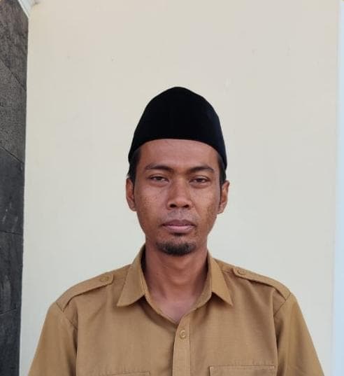 Potret Ahmad Budi Cahyono, Dukuh Kregolan.