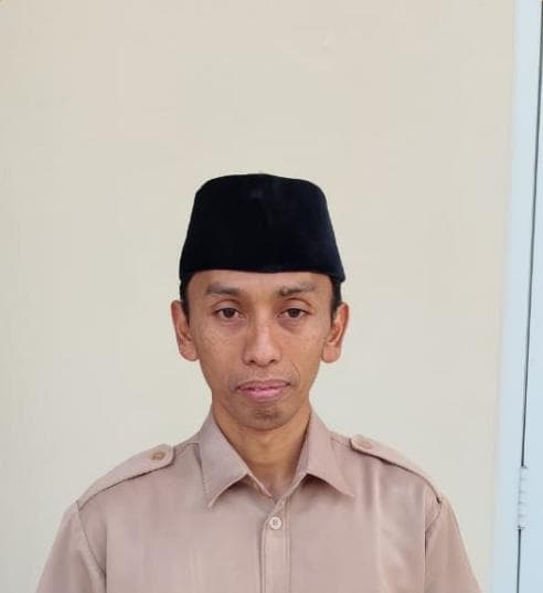 Potret Kharis Munandar, Dukuh Ngemplak.
